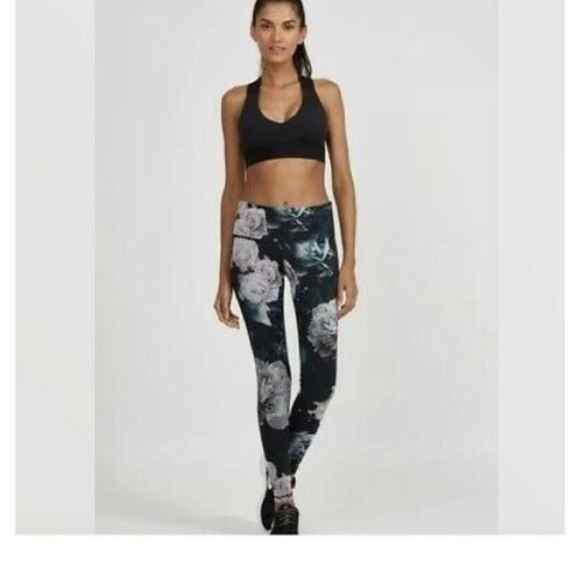 Noli Active Allure Floral Legging Size Small - Picture 3 of 6
